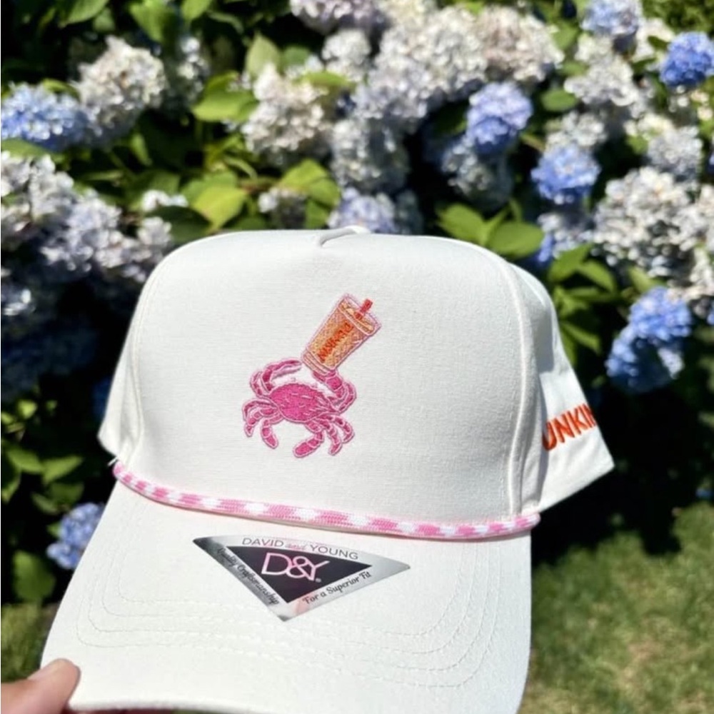 NWT Dunkin' x Cape Cod Beach Crab Novelty Baseball Hat Cap White Pink Summer